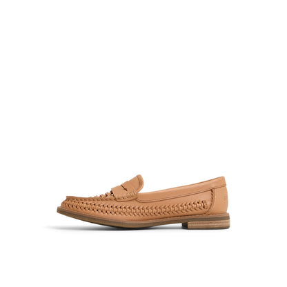 Seaportwoven Tan Women's Oxfords & Loafers